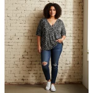 Torrid Super Soft V-Neck Tee Womens 3X Cheetah Print Casual Comfy Boho Spring